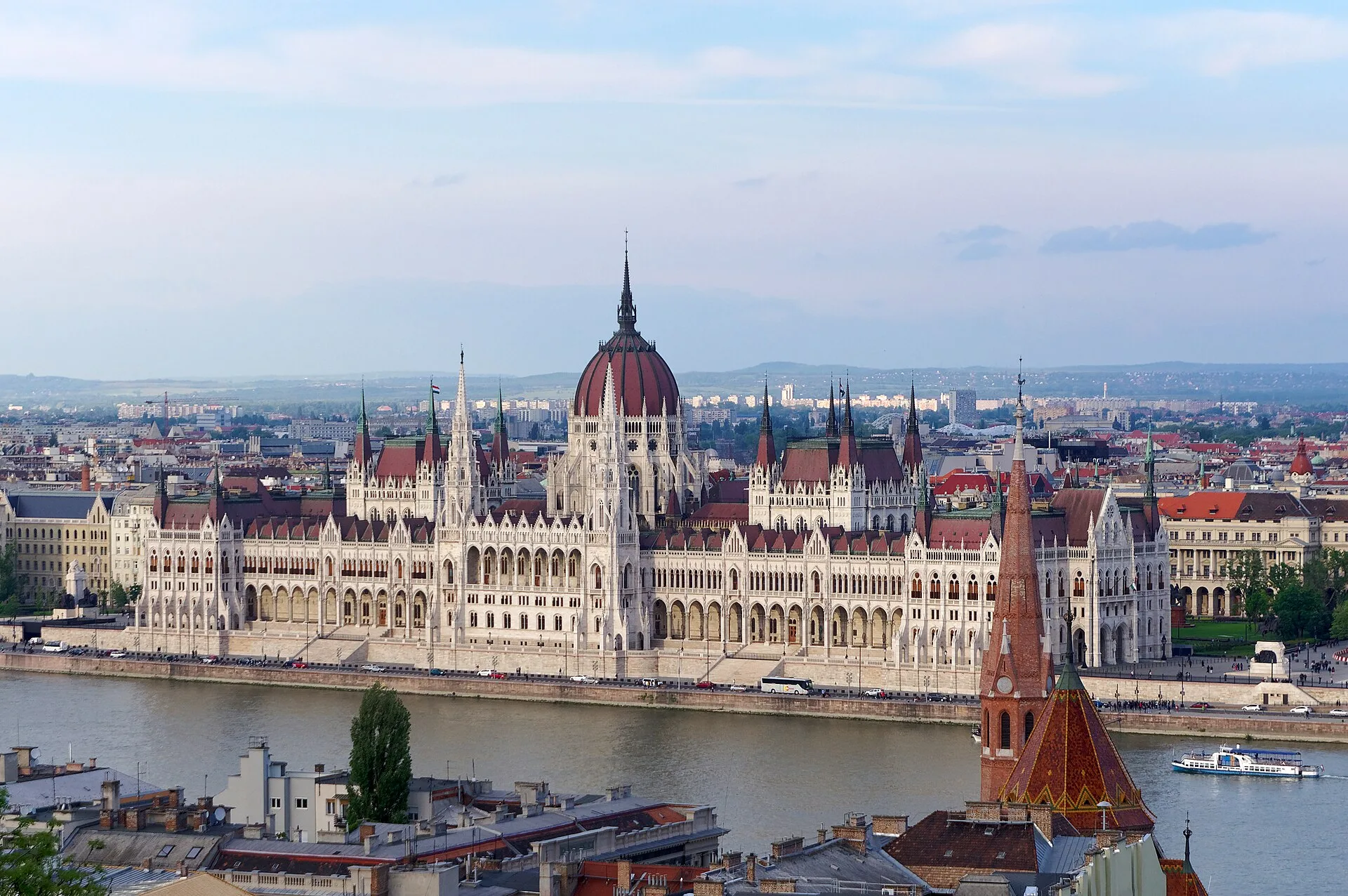 Jour 2 : le cœur de Pest, du Parlement au marché central
