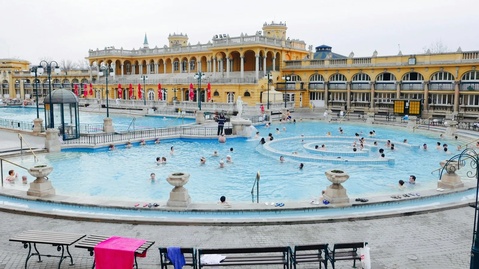 Jour 3 : l'avenue Andrássy, le parc de la ville et les bains