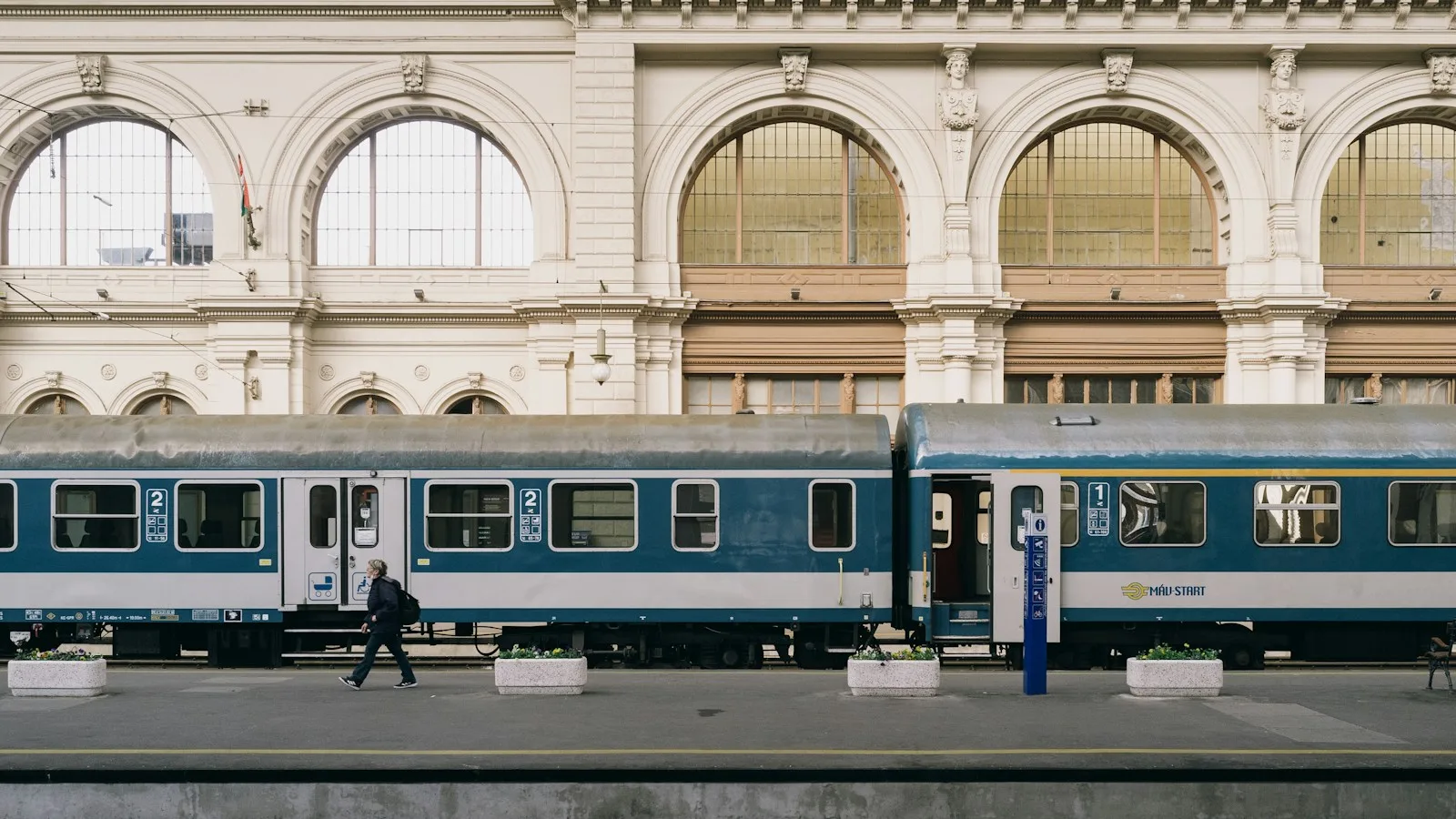 Le train : relier Budapest aux grandes villes